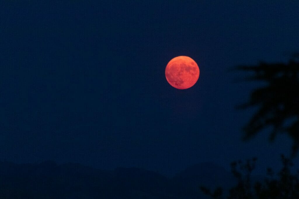 orange moon spiritual meaning